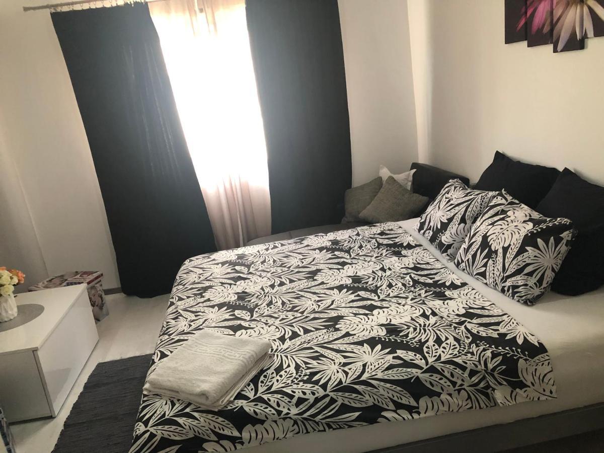 Garsoniera Aleea Trandafirilor Apartment Baile Herculane Bagian luar foto