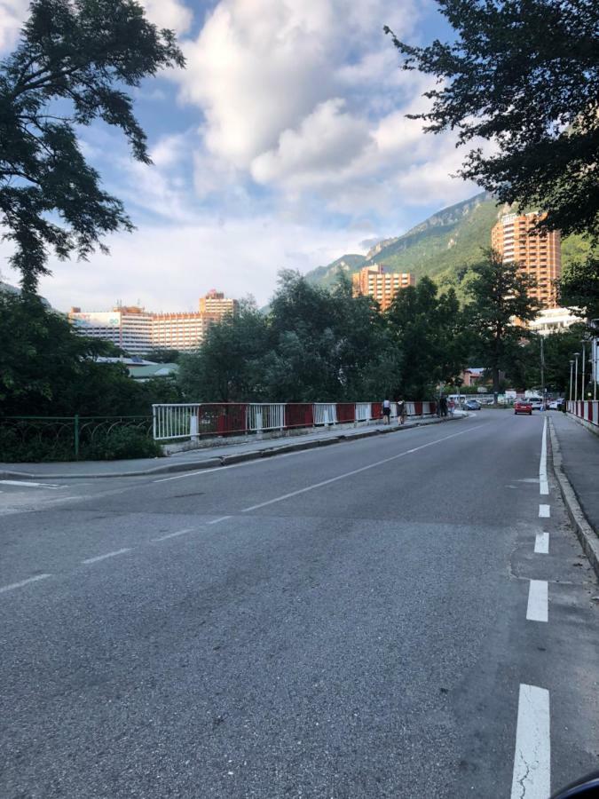 Garsoniera Aleea Trandafirilor Apartment Baile Herculane Bagian luar foto